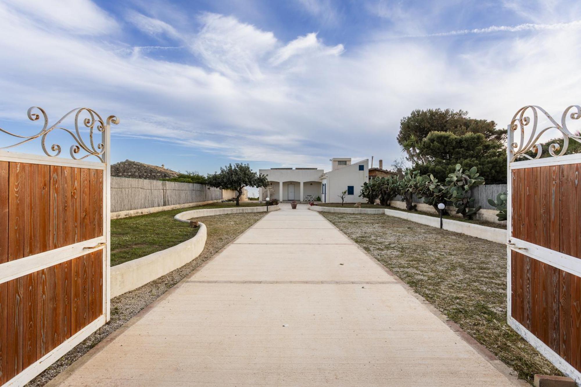Villa Pisciotto - Isulatravel Scicli Exterior photo